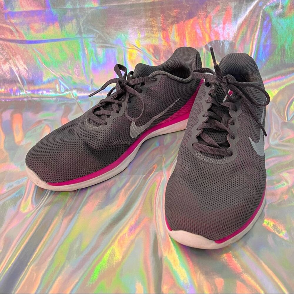 Pink and Gray Nike In-Season Tr 6 Running Shoes - Women’s 6.5
